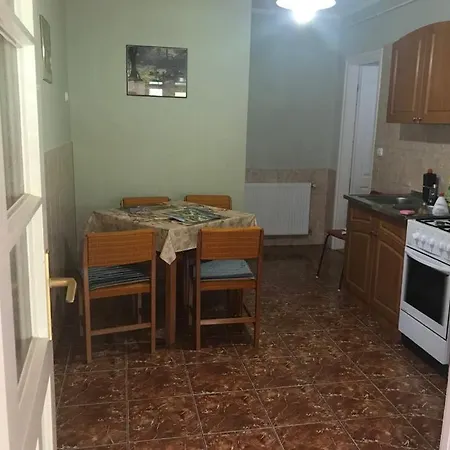 Rozsakert Apartment Poroszlo